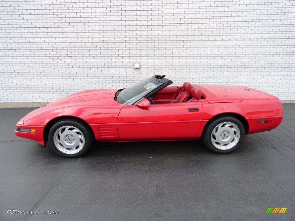 Bright Red 1992 Chevrolet Corvette Convertible Exterior Photo #65928041