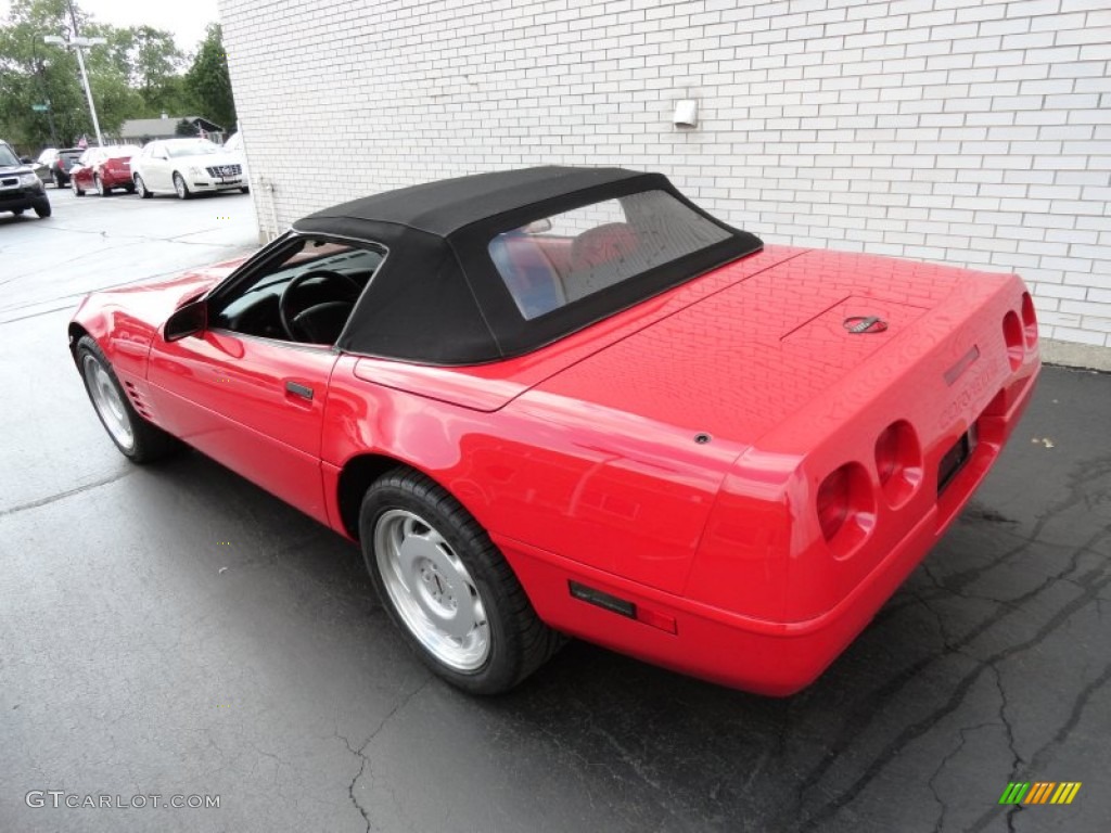 Bright Red 1992 Chevrolet Corvette Convertible Exterior Photo #65928083