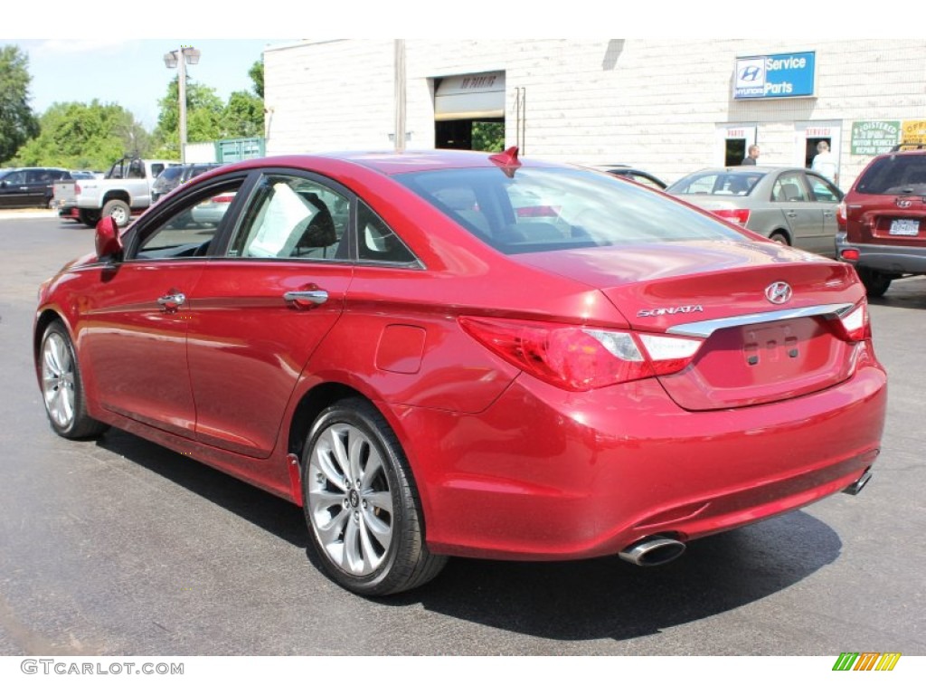 2011 Sonata SE - Venetian Red / Gray photo #2