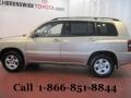 2005 Sonora Gold Pearl Toyota Highlander 4WD  photo #3