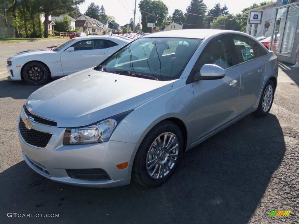 Silver Ice Metallic Chevrolet Cruze