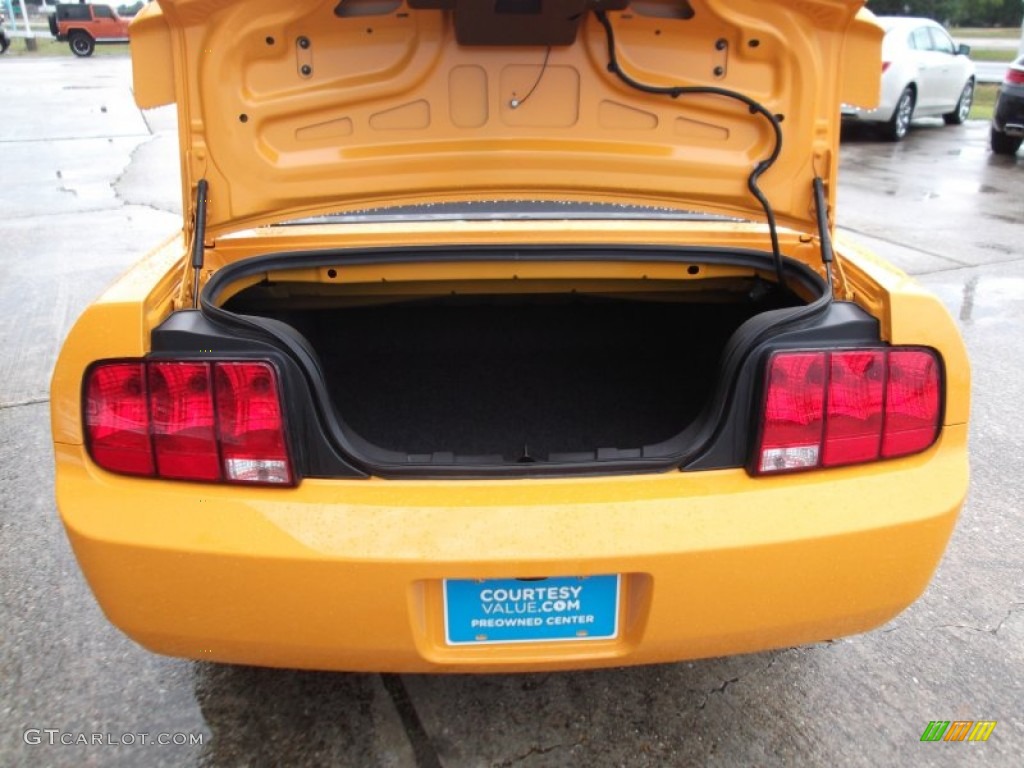 2008 Mustang V6 Premium Convertible - Grabber Orange / Dark Charcoal photo #4
