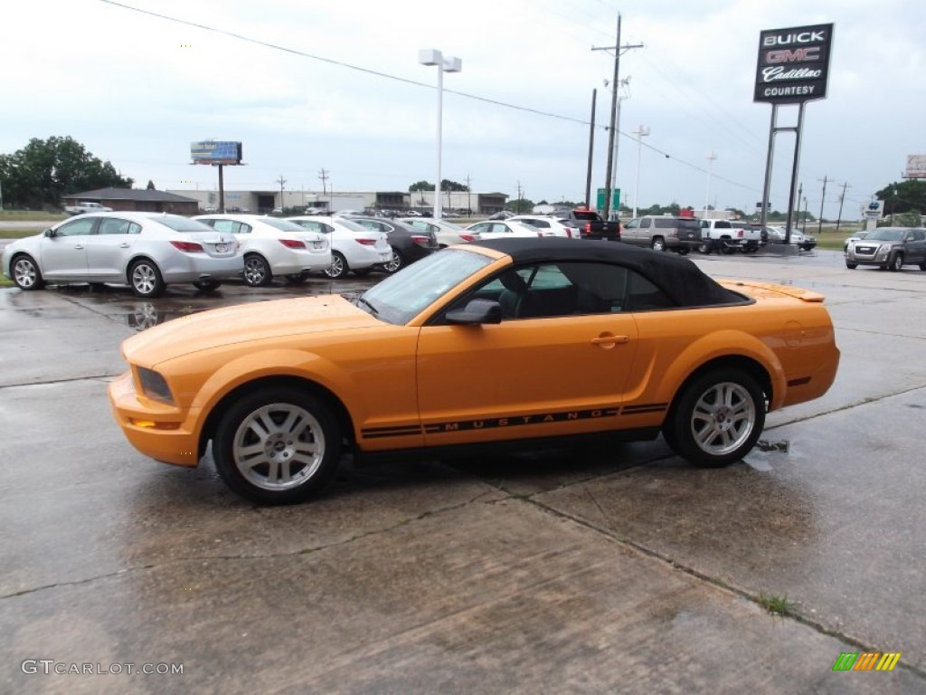 2008 Mustang V6 Premium Convertible - Grabber Orange / Dark Charcoal photo #5