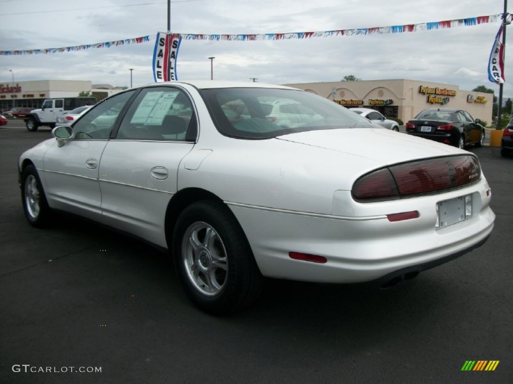 1997 Aurora  - Bright White / Blue photo #2