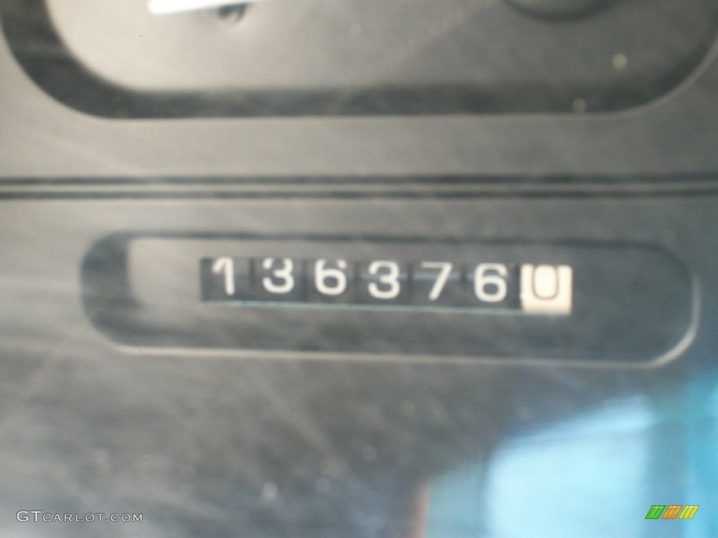 1997 Aurora  - Bright White / Blue photo #6