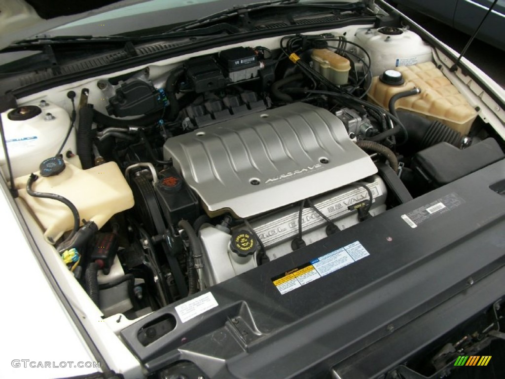 1997 Aurora  - Bright White / Blue photo #16