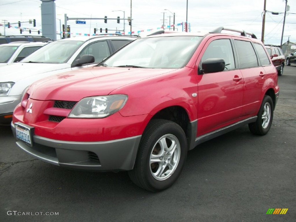 2003 Outlander LS 4WD - Phoenix Red / Charcoal photo #16