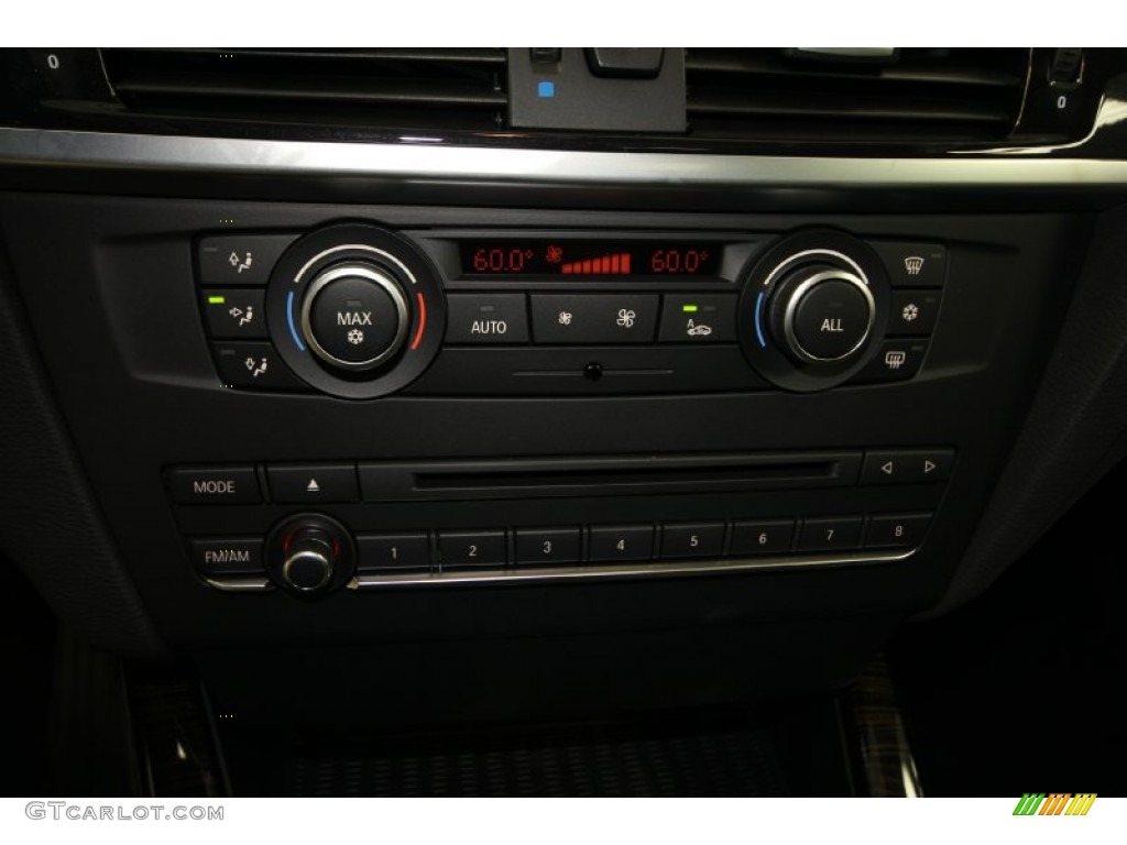 2013 BMW X3 xDrive 35i Controls Photo #65938598