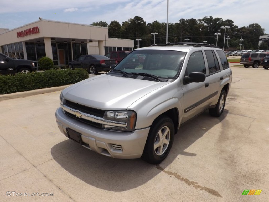 2004 TrailBlazer LS - Silverstone Metallic / Dark Pewter photo #1