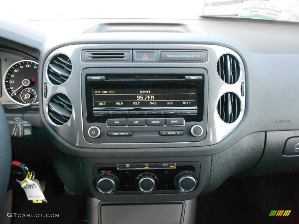 2012 Volkswagen Tiguan S Controls Photo #65942846