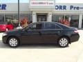 Black - Camry LE Photo No. 5