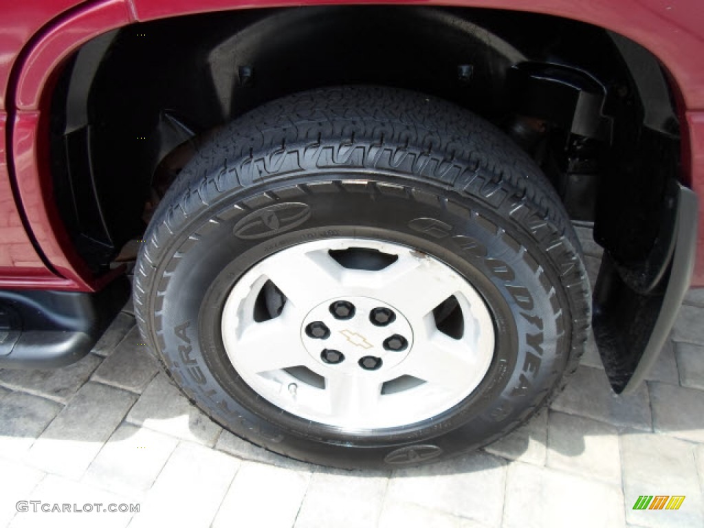 2005 Tahoe LT 4x4 - Sport Red Metallic / Gray/Dark Charcoal photo #15