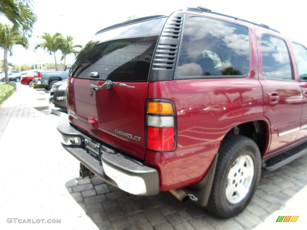 2005 Tahoe LT 4x4 - Sport Red Metallic / Gray/Dark Charcoal photo #22