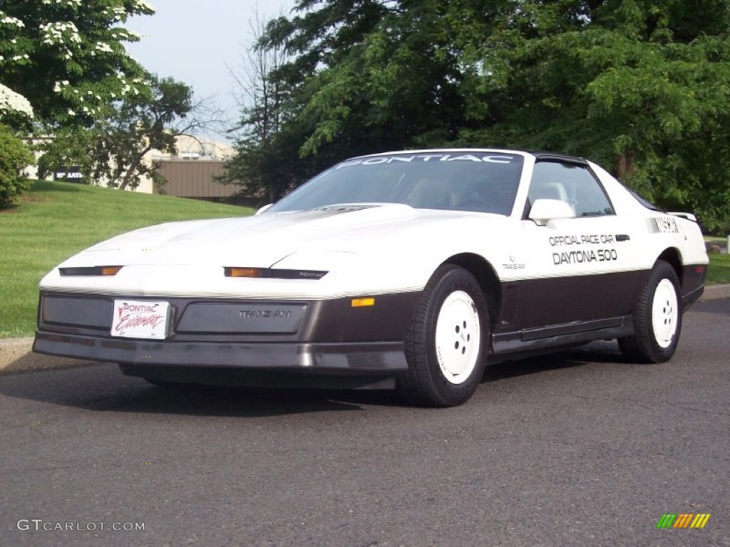 1983 Firebird Trans Am 25th Anniversary Daytona 500 Pace Car Coupe - White / Gray photo #3