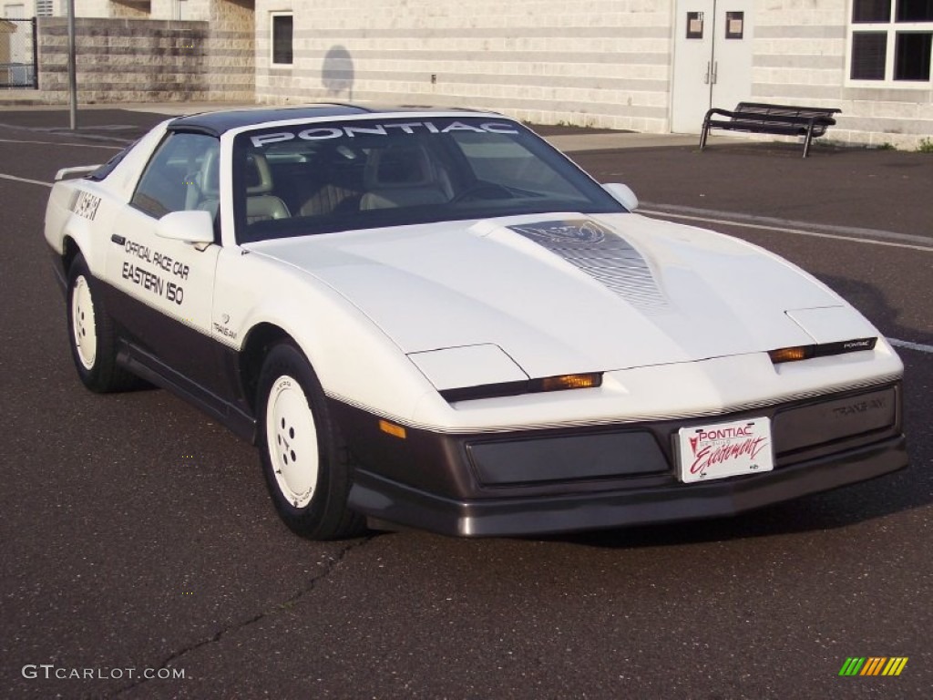 1983 Firebird Trans Am 25th Anniversary Daytona 500 Pace Car Coupe - White / Gray photo #9