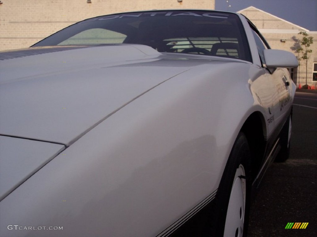 1983 Firebird Trans Am 25th Anniversary Daytona 500 Pace Car Coupe - White / Gray photo #16