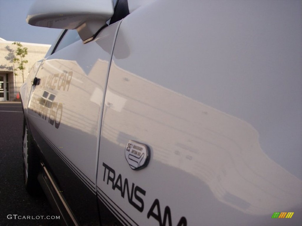 1983 Firebird Trans Am 25th Anniversary Daytona 500 Pace Car Coupe - White / Gray photo #24