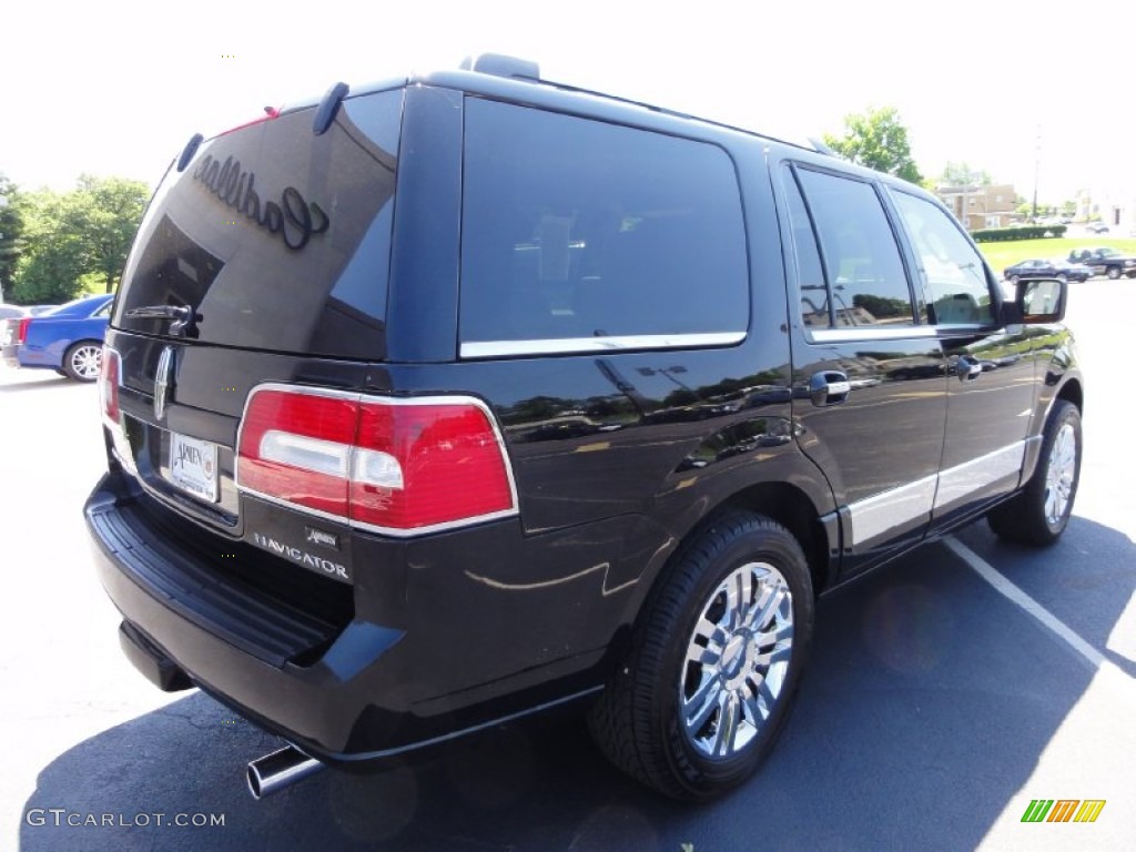 2007 Navigator Ultimate 4x4 - Black / Stone/Charcoal photo #8