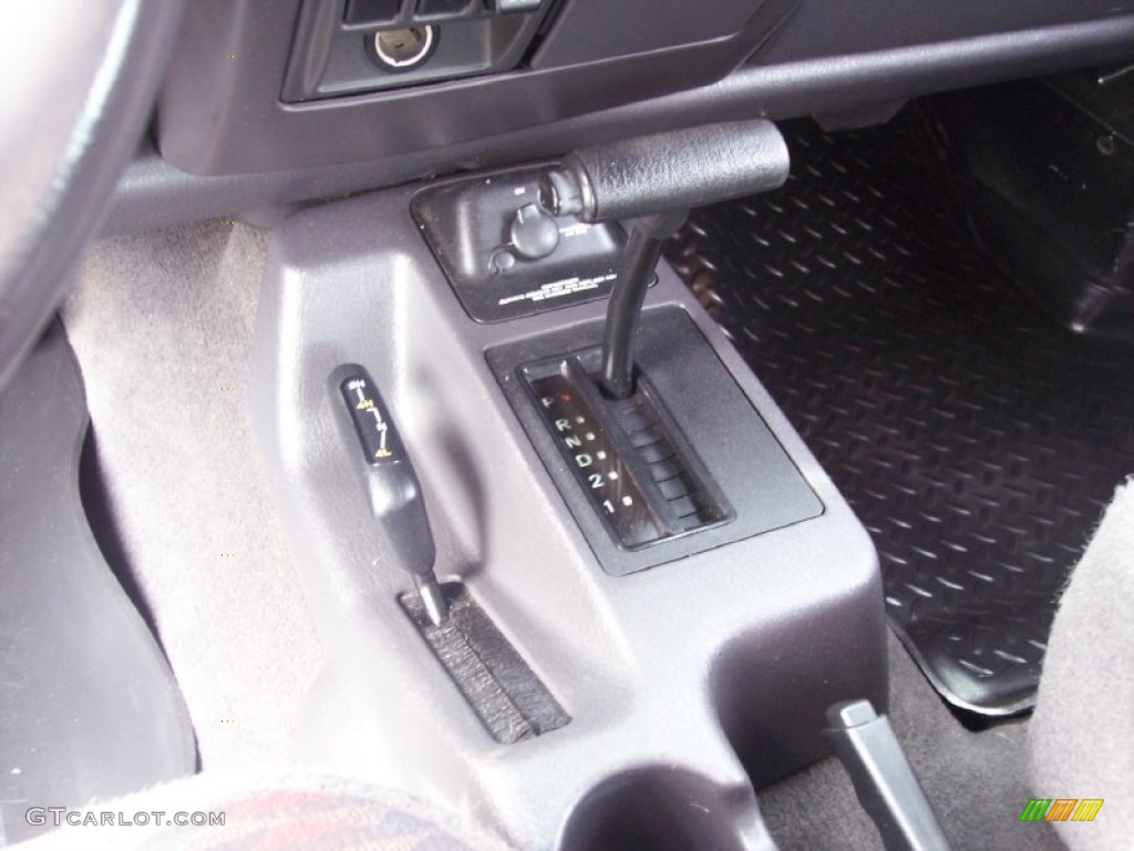 2000 Jeep Wrangler Sport 4x4 3 Speed Automatic Transmission Photo #65949005