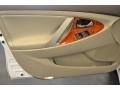 Super White - Camry XLE Photo No. 11