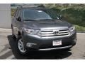 Magnetic Gray Metallic - Highlander V6 4WD Photo No. 2