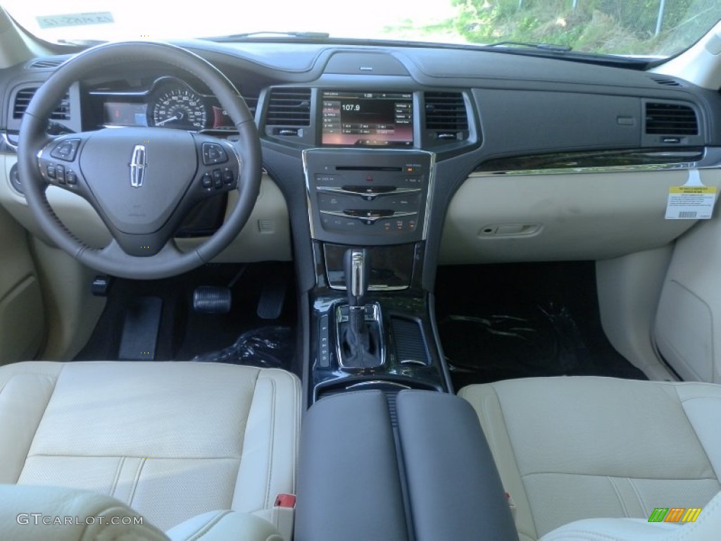 2013 Lincoln MKS AWD Light Dune Dashboard Photo #65950838