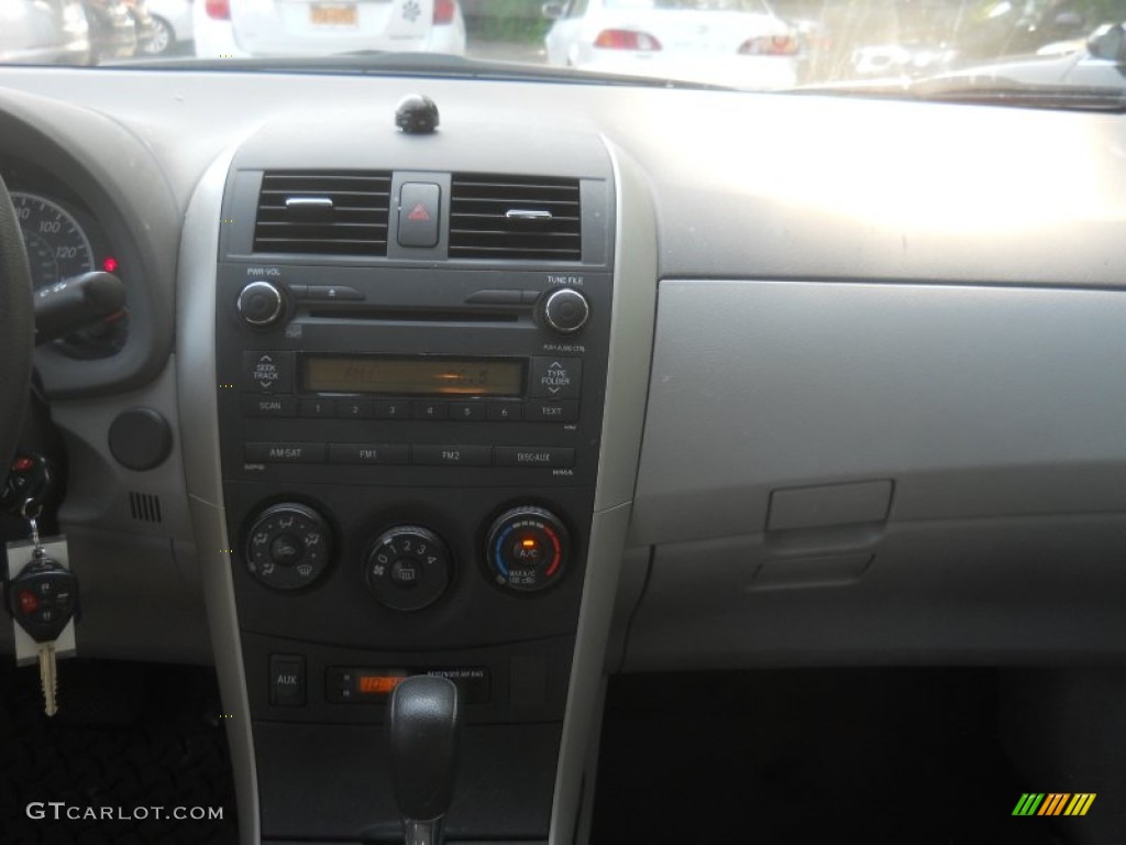 2010 Corolla LE - Barcelona Red Metallic / Bisque photo #14