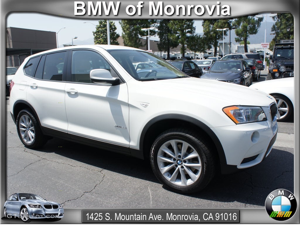 Alpine White BMW X3