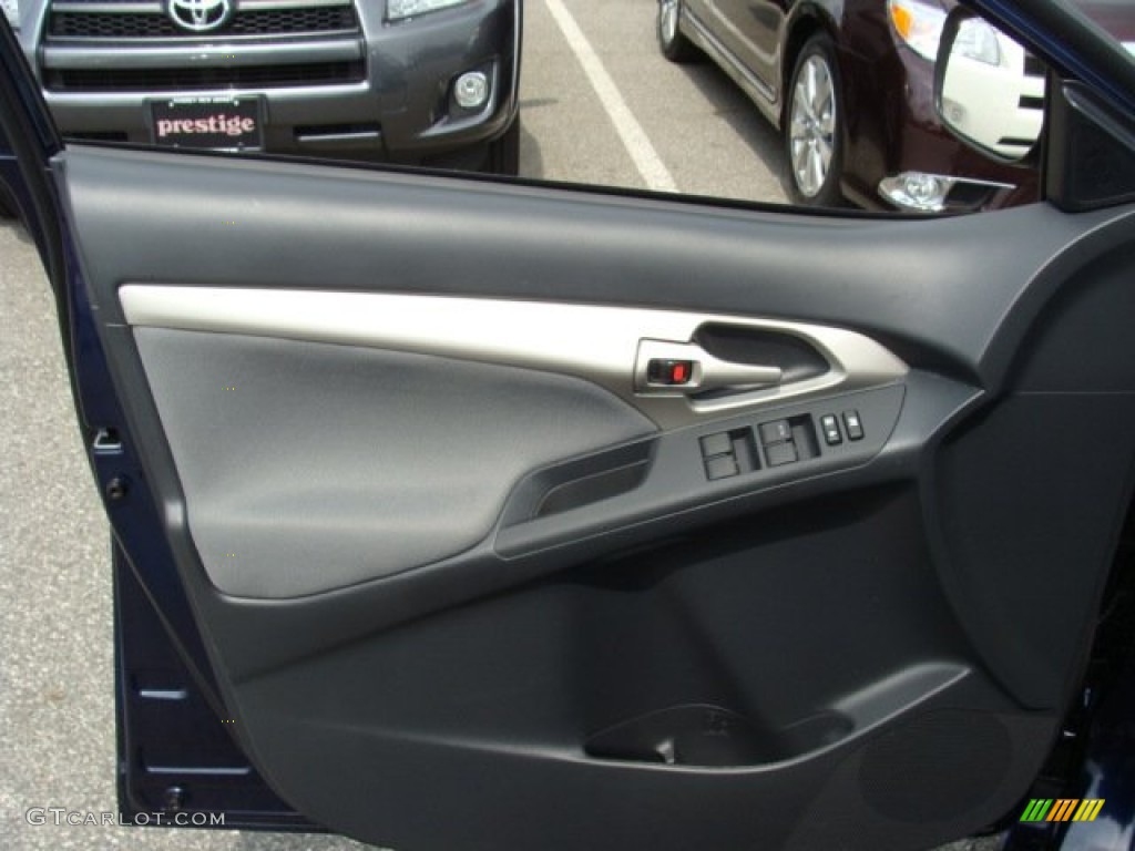 2012 Matrix S AWD - Nautical Blue Metallic / Ash photo #6