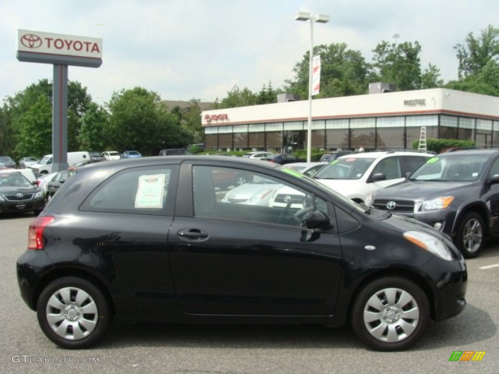 2008 Yaris 3 Door Liftback - Black Sand Pearl / Dark Charcoal photo #1