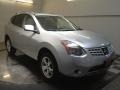 2009 Silver Ice Nissan Rogue SL AWD  photo #2