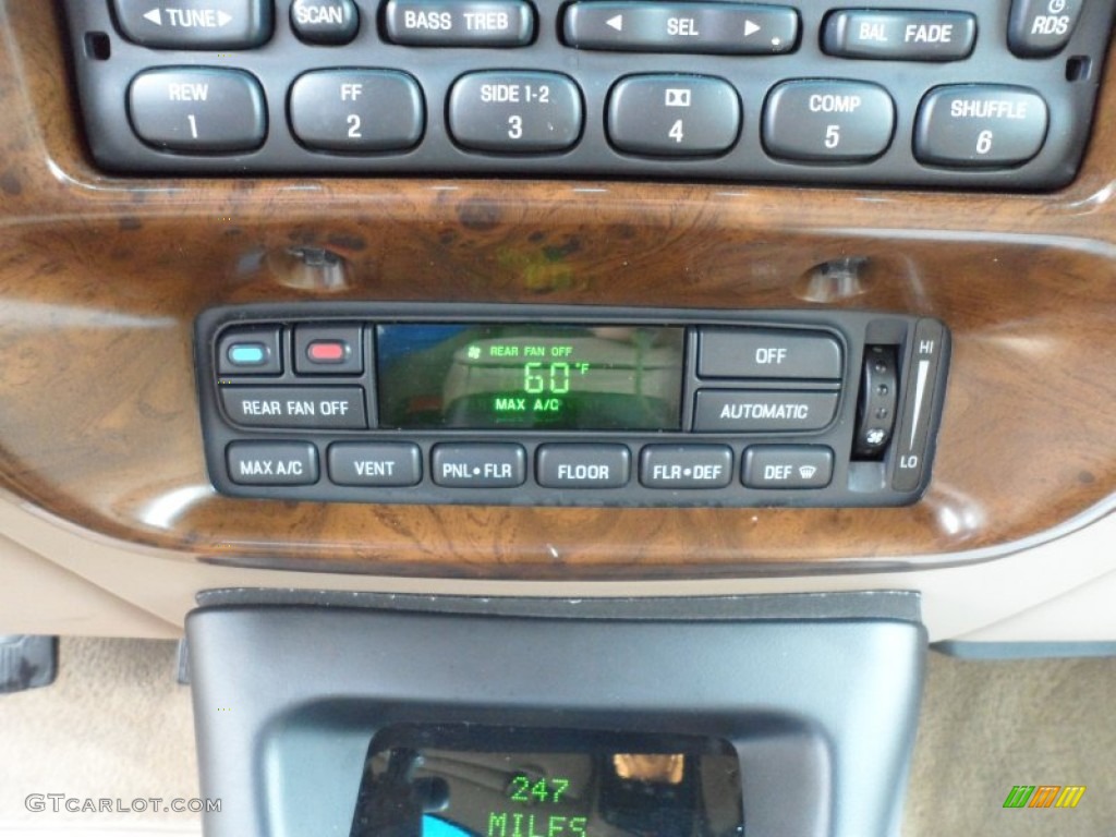 2000 Ford Explorer Limited Controls Photo #65958212