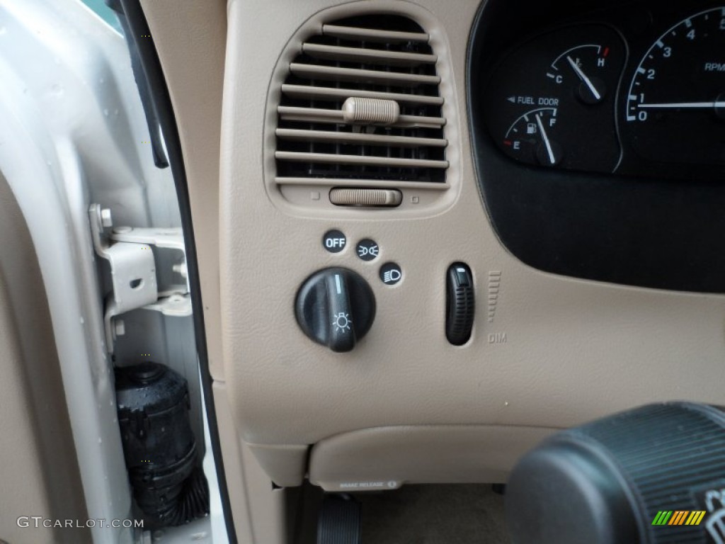 2000 Ford Explorer Limited Controls Photos