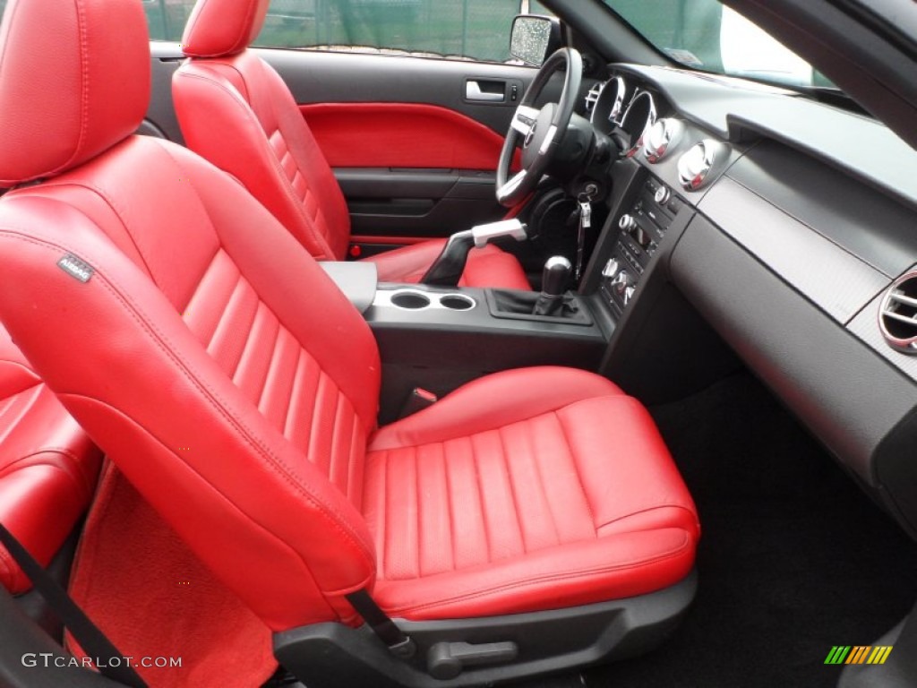 Red/Dark Charcoal Interior 2006 Ford Mustang GT Premium Convertible Photo #65959124