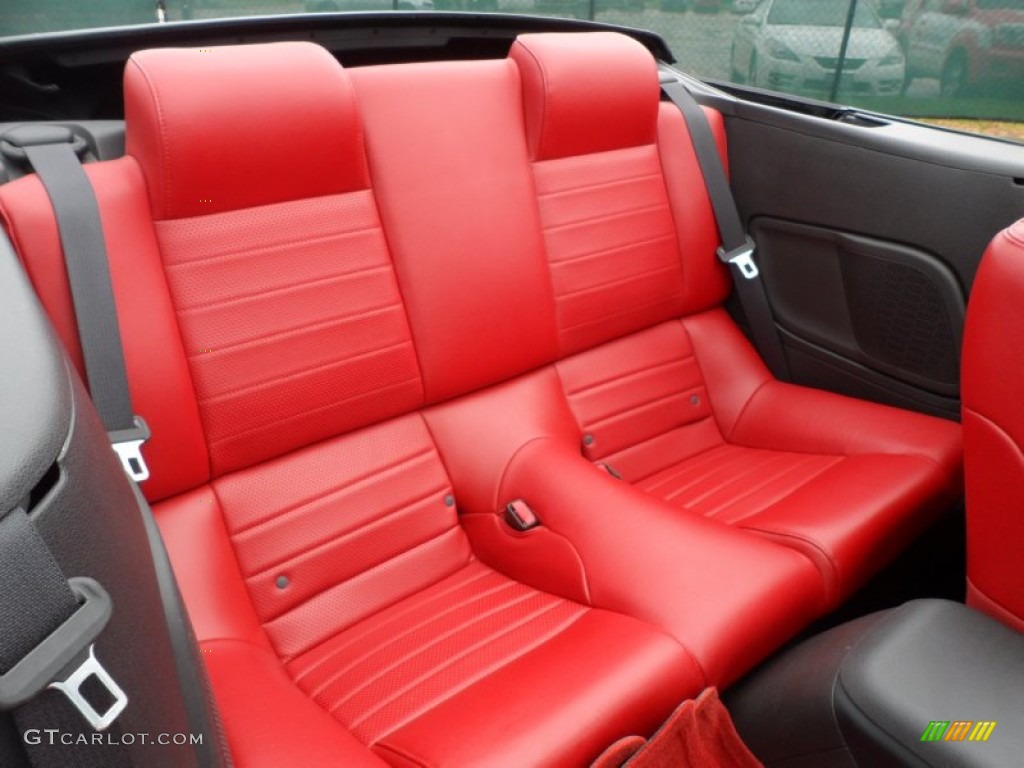 Red/Dark Charcoal Interior 2006 Ford Mustang GT Premium Convertible Photo #65959130