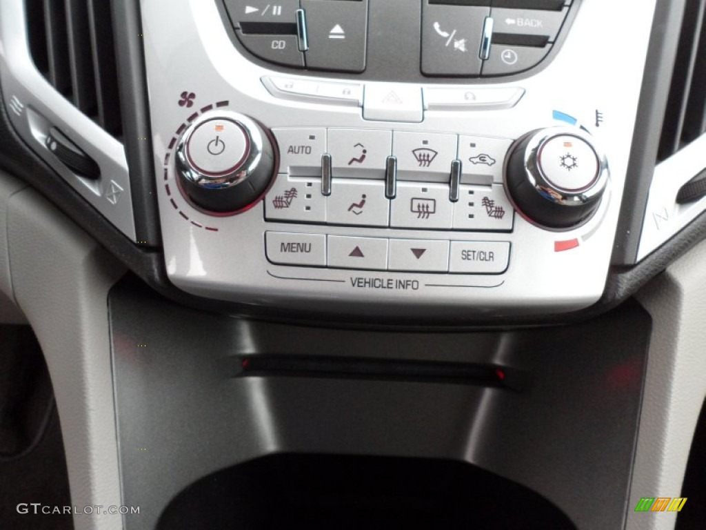 2011 GMC Terrain SLT Controls Photo #65960525