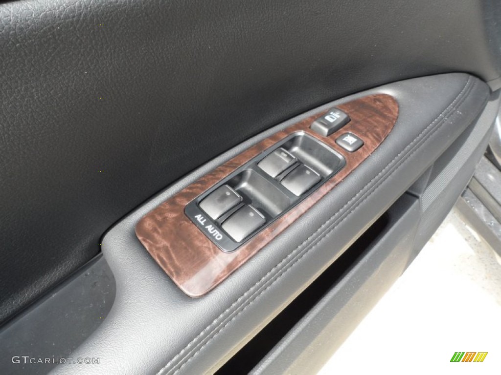 2012 Toyota Avalon Limited Controls Photo #65962472