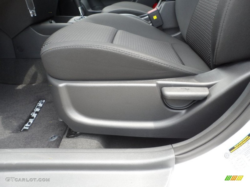 2012 Elantra GLS Touring - Monaco White / Black photo #24