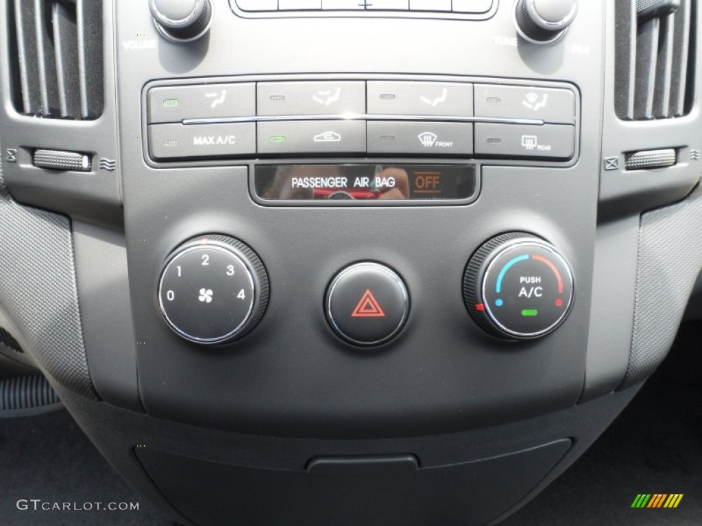 2012 Hyundai Elantra GLS Touring Controls Photo #65963017