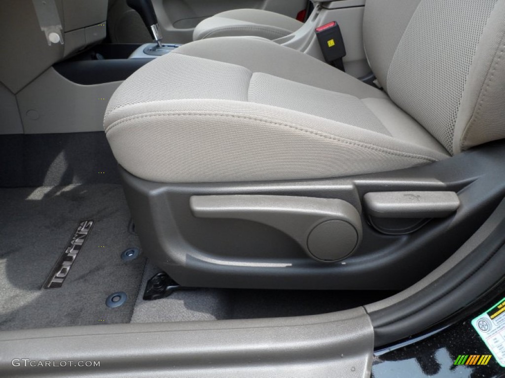 2012 Hyundai Elantra GLS Touring Front Seat Photo #65963297