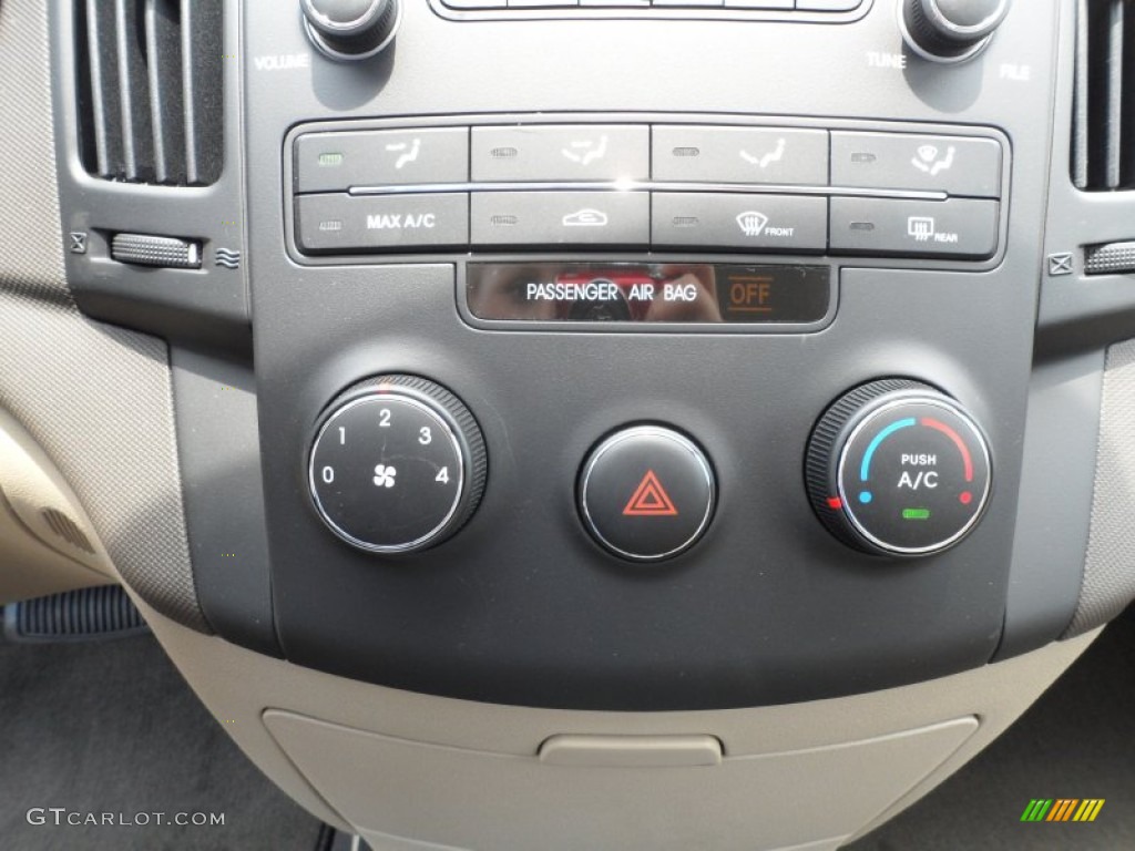 2012 Hyundai Elantra GLS Touring Controls Photo #65963330
