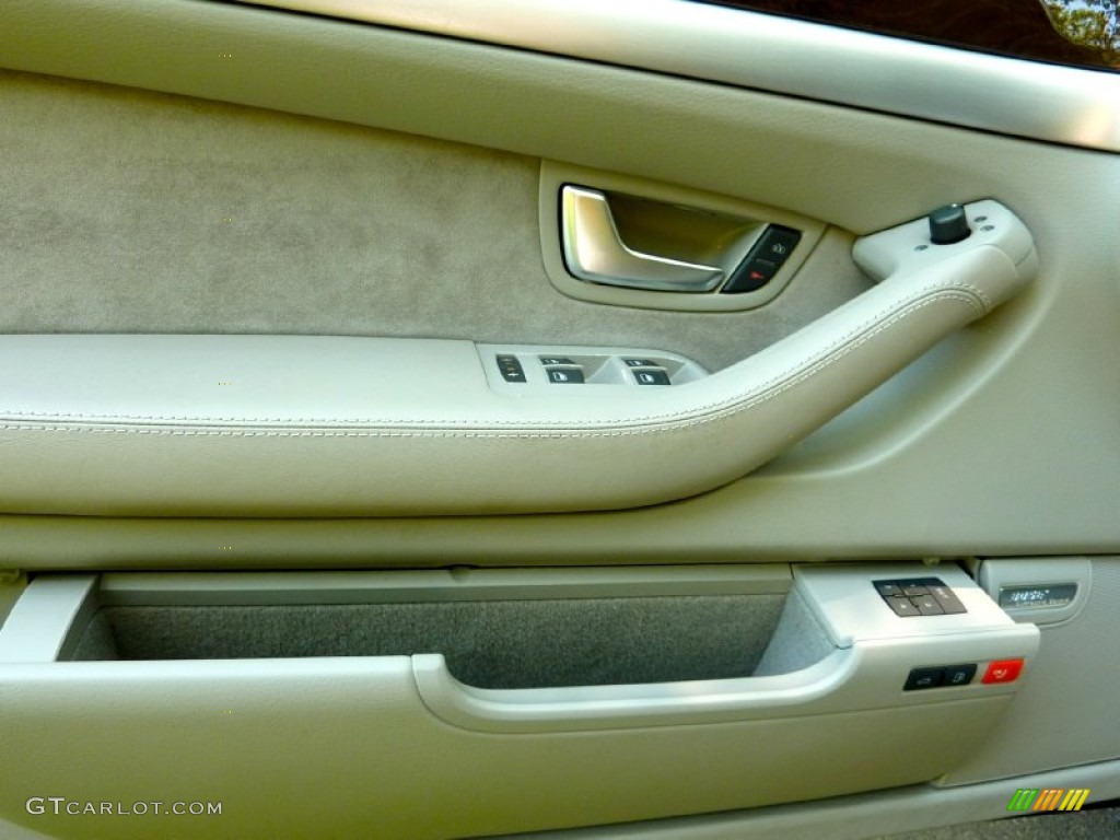 2007 Audi S8 5.2 quattro Silver/Light Gray Door Panel Photo #65965040