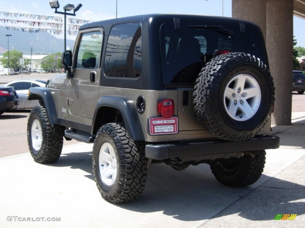 2004 Wrangler Rubicon 4x4 - Light Khaki Metallic / Khaki photo #5
