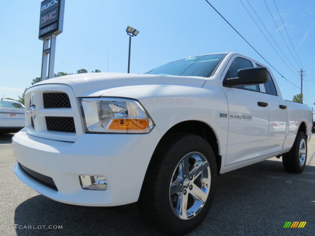 2012 Ram 1500 ST Quad Cab 4x4 - Bright White / Dark Slate Gray/Medium Graystone photo #3