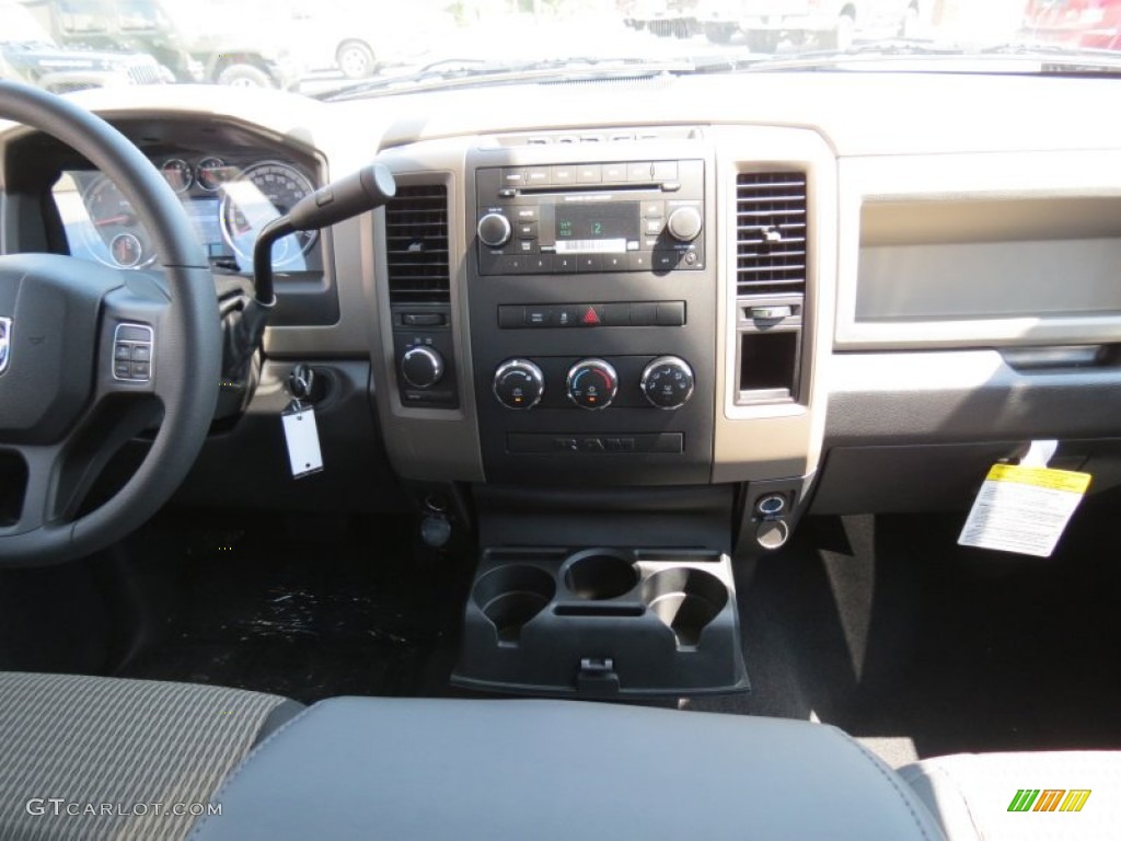 2012 Ram 1500 ST Quad Cab 4x4 - Bright White / Dark Slate Gray/Medium Graystone photo #17