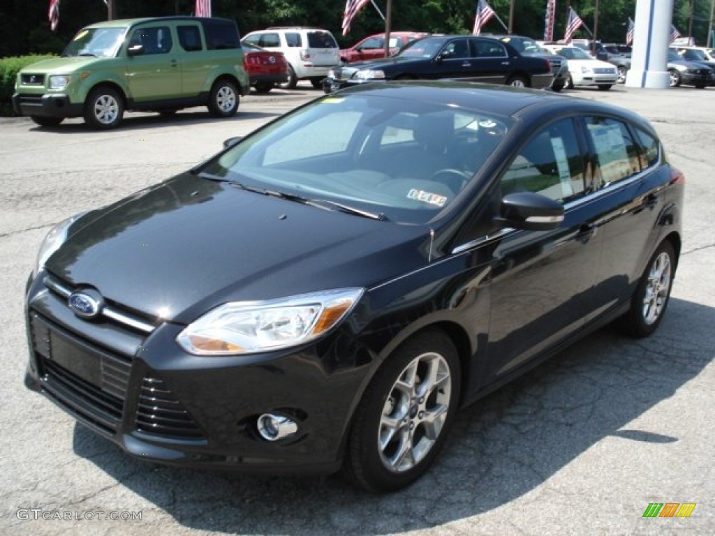 2012 Focus SEL 5-Door - Black / Charcoal Black photo #4