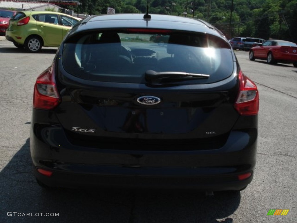 2012 Focus SEL 5-Door - Black / Charcoal Black photo #7