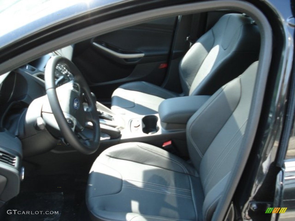 2012 Focus SEL 5-Door - Black / Charcoal Black photo #11
