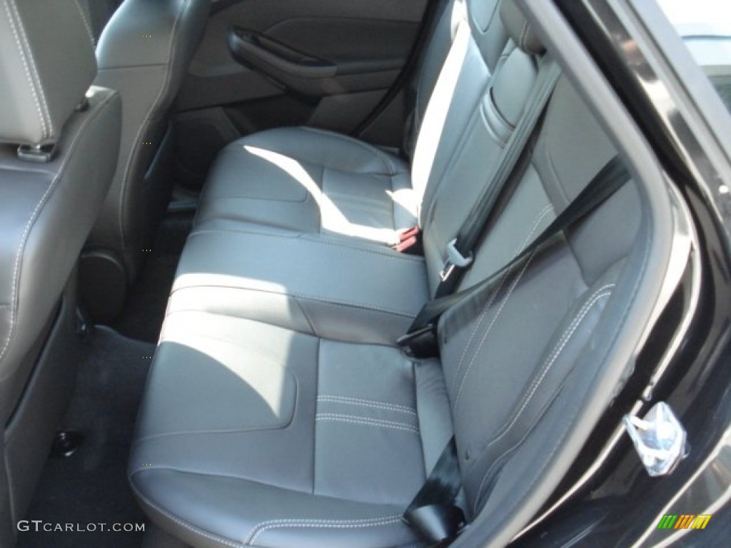 2012 Focus SEL 5-Door - Black / Charcoal Black photo #13
