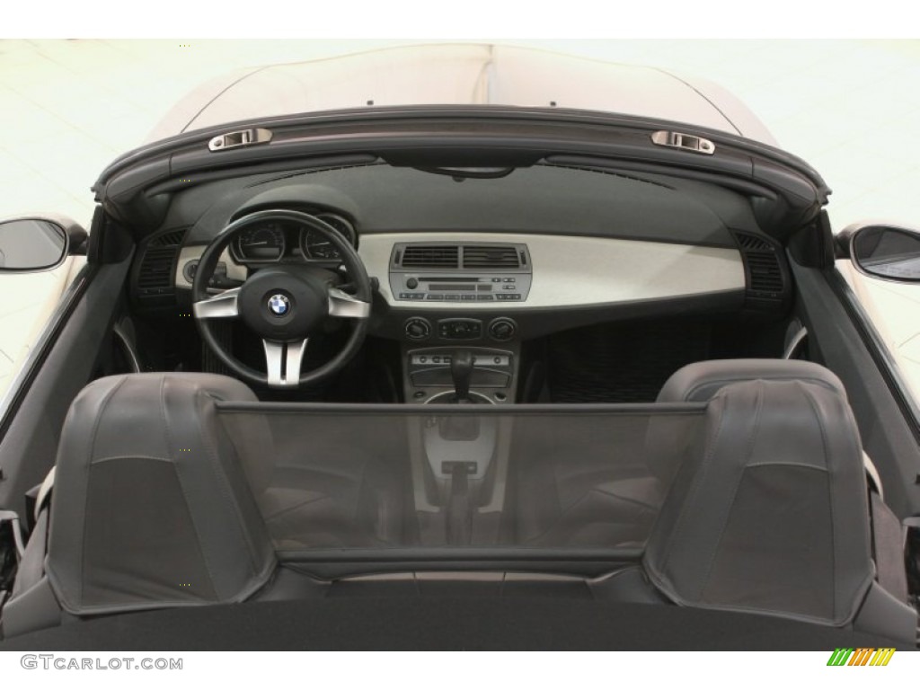 2003 Z4 2.5i Roadster - Sterling Grey Metallic / Black photo #23